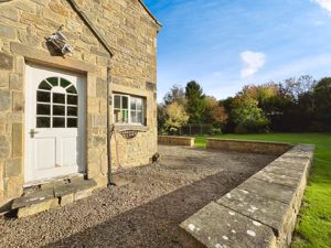 Photo 24- click for photo gallery